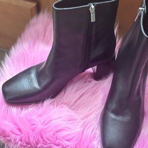 Elegant Black Ankle Boots